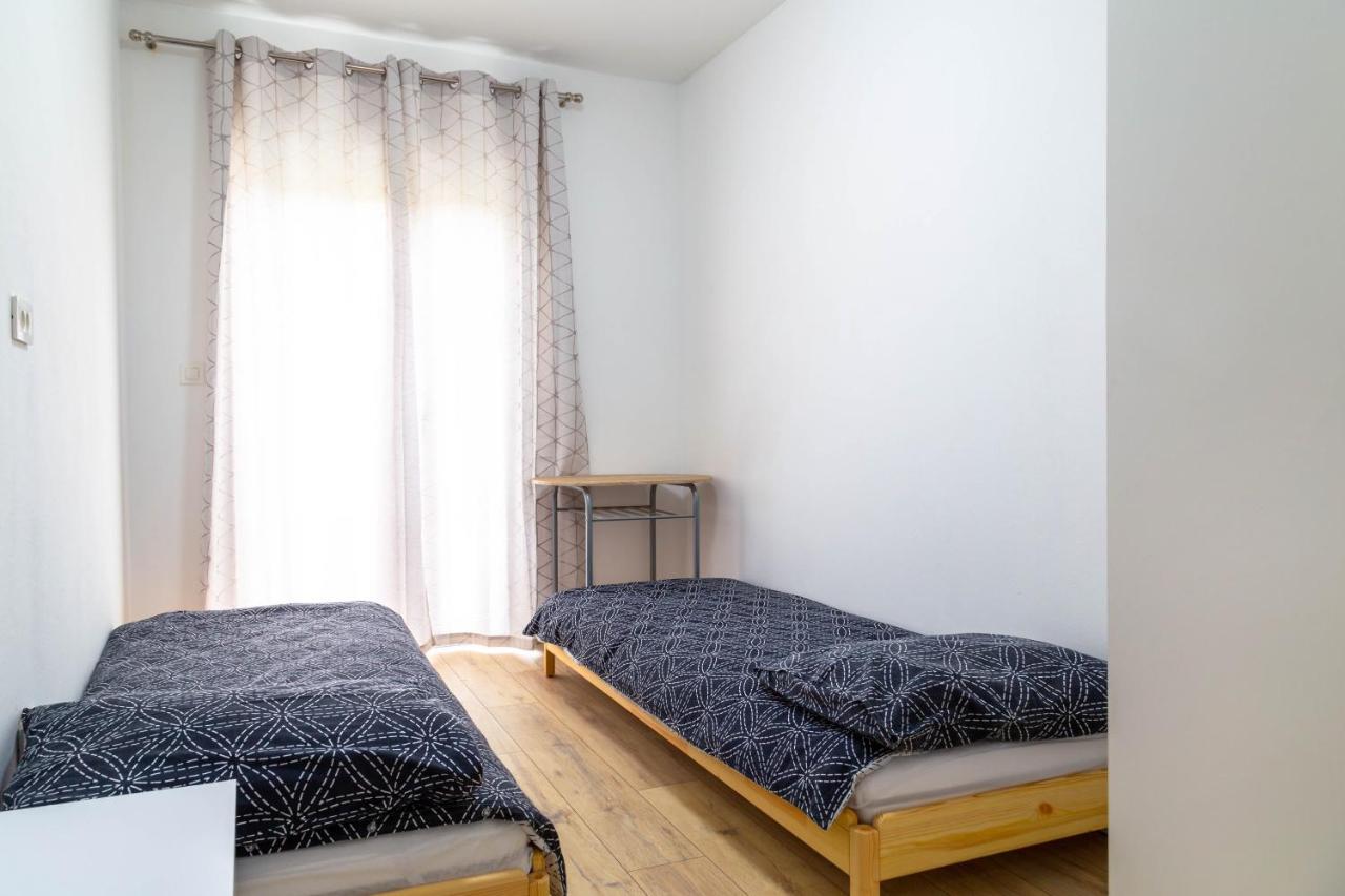 קסטב Apartments Raspolic מראה חיצוני תמונה